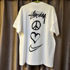 STUSSY× NIKE Peace Love Swoosh Tシャツの画像