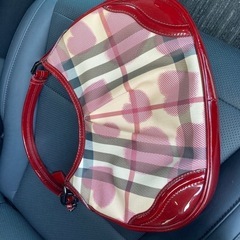希少美品バーバリーエナメルハンドバックの画像