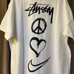 STUSSY× NIKE Peace Love Swoosh Tシャツの画像