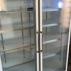 大型冷蔵庫の画像