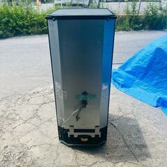 【❗️✨ブラック系カラー🖤✨❗️】三菱 146L冷蔵庫 MR-P15Z-B 2015年製✨動作良好✨❗️の画像