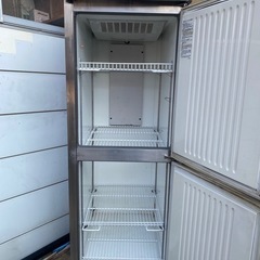業務用冷凍庫の画像