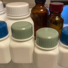 調剤薬局で置いてあった空き容器です　綺麗です　私は未使用の画像