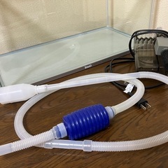水槽 ポンプ付き（フィルターなし） オマケで手動ポンプ付き）
の画像