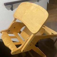 ベビーチェア　テーブル付きの画像