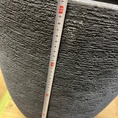 【大型グレー鉢カバー／高さ60cm・直径50cm・底穴あり／2個あり】の画像
