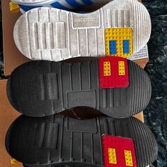 adidas × LEGO コラボスニーカー 2足セットJ245サイズの画像