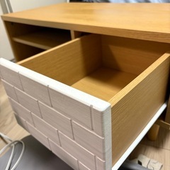 テレビボードの画像