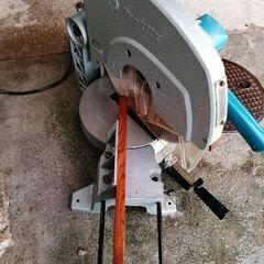 makita マキタ 名古屋市天白区から！　格安投稿！　　 スライドマルノコ  丸鋸/丸ノコ/丸のこの画像