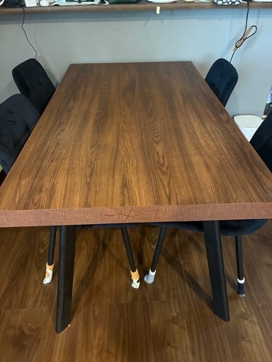 ダイニングテーブル