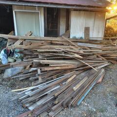 屋根瓦・廃材の貰い手募集の画像