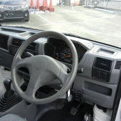 平成１６年式　日産　クリッパートラック　ＤＸ　三方開　エアコン　パワステ　エアバック　ＥＴＣの画像