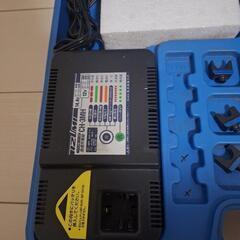 IZUMI 泉精器 電動油圧式圧着工具 REC-150F の画像