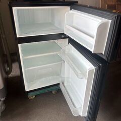 【家電3点セット】冷蔵庫　86L ・洗濯機　10KG・電子レンジ／一人暮らし・引越しに最適！の画像