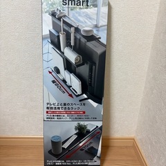 未使用品。山崎実業(Yamazaki) テレビ上&裏ラック ワイド ブラックsmartの画像