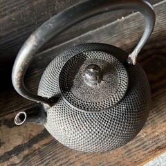 南部鉄器⁇やかんの画像