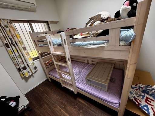 2段ベッド、マットも一緒で値引き