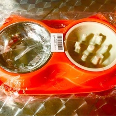 猫耳デザインが可愛い、早食い防止のペット用食器の画像