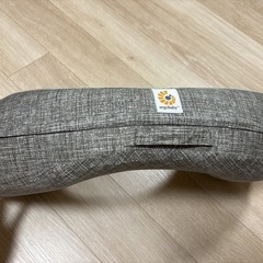 エルゴ　授乳クッションの画像