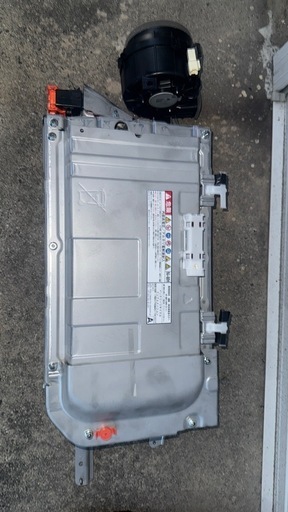 トヨタアクア ハイブリッドバッテリー