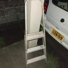 アルミ製3段ハンディ脚立の画像