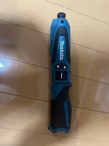 マキタ　インパクトドライバー　本体のみ
