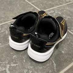19cmスニーカーの画像