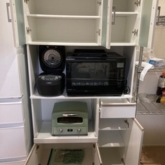 食器棚　家庭用の画像