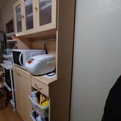 食器棚の画像