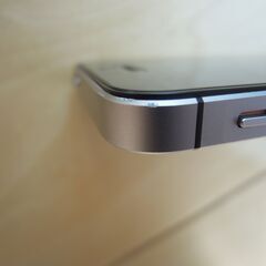 IponeSE　第一世代　１２８G　最大容量８１％　シムフリー　スペースグレー　A1723の画像