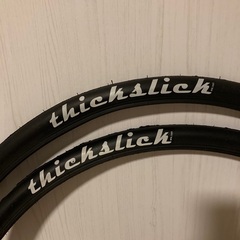 自転車　タイヤ　ロードバイクの画像