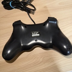 エレコムUSBコントローラーの画像