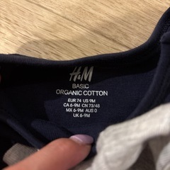 H&M 6-9ヶ月用　ベビー服の画像