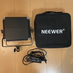 NEEWER LEDビデオライト　NL600の画像