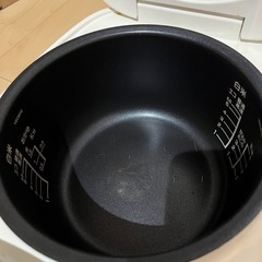 炊飯器の画像
