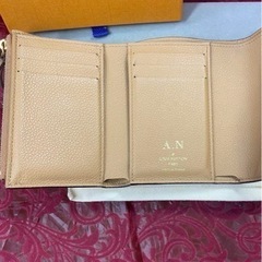 ルイヴィトン　財布　コンパクト　ポルトフォイユ　ヴィクトリーヌ　アンプラントの画像