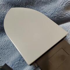【値下げ一切不可】新品未使用 カネボウ化粧品 BAZER ミニアイロンの画像