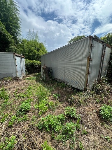 コンテナ　2つ　物置