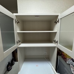 食器棚の画像