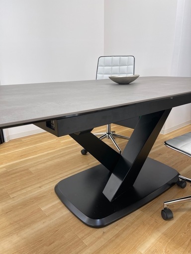 高級セラミック天板 昇降式・伸長式ダイニング／会議テーブル