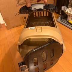 猫、犬、ペット用キャリーの画像