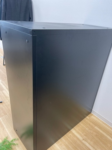 ブラックスチール製 12人用ロッカー（鍵付き）