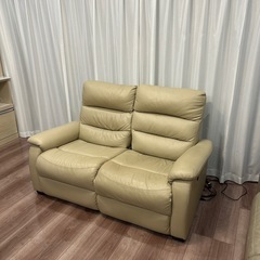 2人掛けソファ　電動リクライニングソファー　カウチ　リビング　イス　オシャレ　ニトリ　の画像