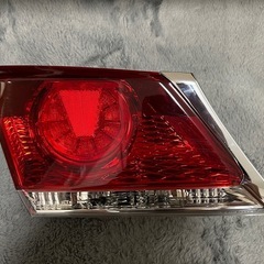 210クラウン　前期テールランプ
の画像