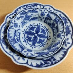 和皿：六角皿×２枚、丸小鉢×２枚、龍峰窯未使用丸皿大小の画像
