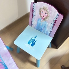 子供 アナ雪 机 イスの画像