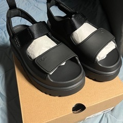 UGG レディースサンダル　ゴールデングロウ 1152685  ブラック　　23cmの画像