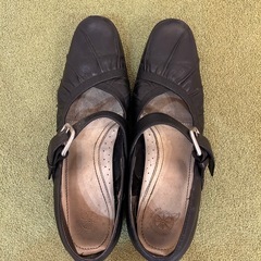 黒 ストラップ付き パンプス　SOVA PARENT SPORTSの画像