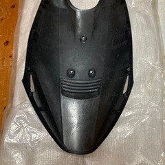 Ｖ１００フロントカウル新品未使用
の画像