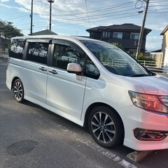 H25年式 ホンダステップワゴンの画像